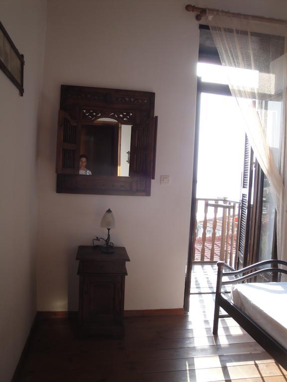 Villa Chrysodimi Chalki Town Номер фото