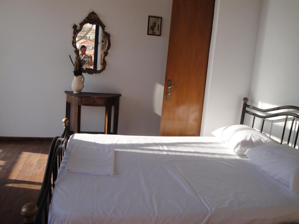 Villa Chrysodimi Chalki Town Номер фото