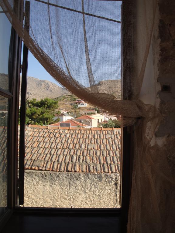Villa Chrysodimi Chalki Town Номер фото