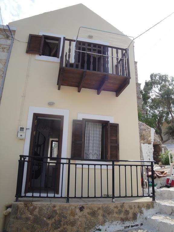 Villa Chrysodimi Chalki Town Номер фото