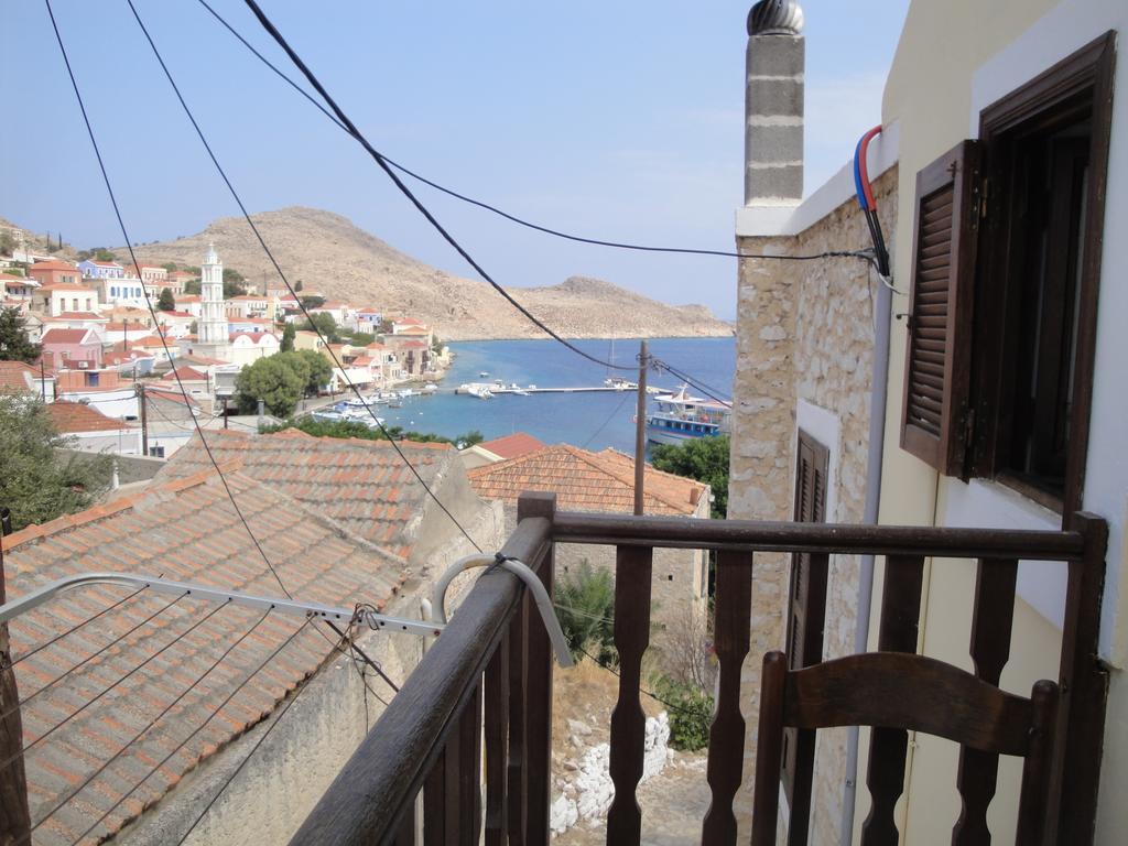 Villa Chrysodimi Chalki Town Номер фото