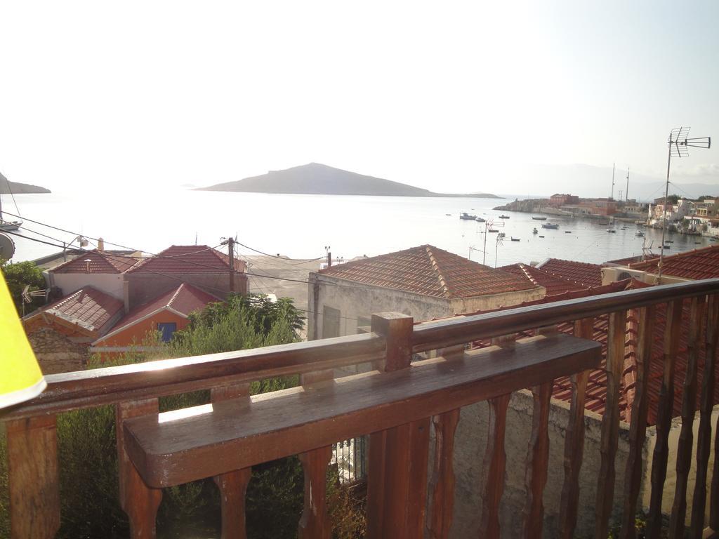 Villa Chrysodimi Chalki Town Номер фото