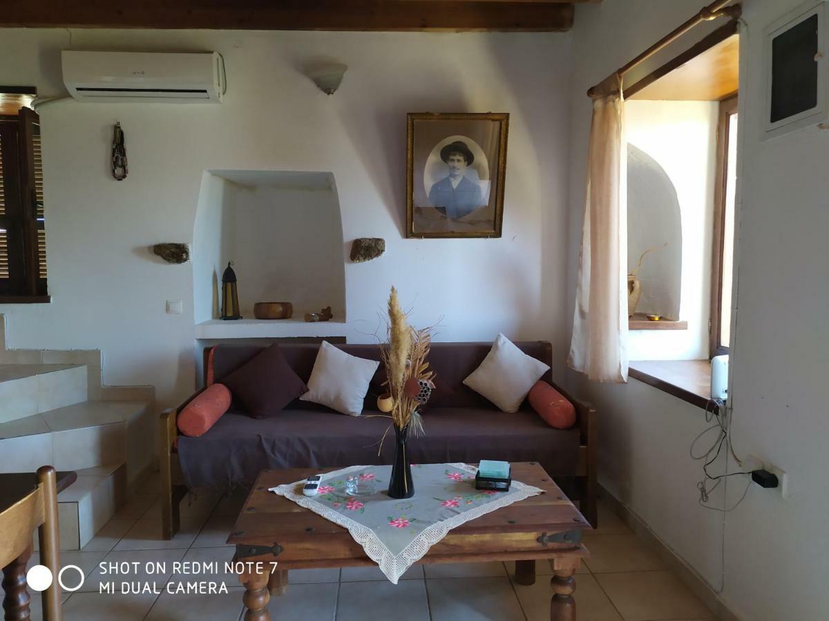 Villa Chrysodimi Chalki Town Екстер'єр фото
