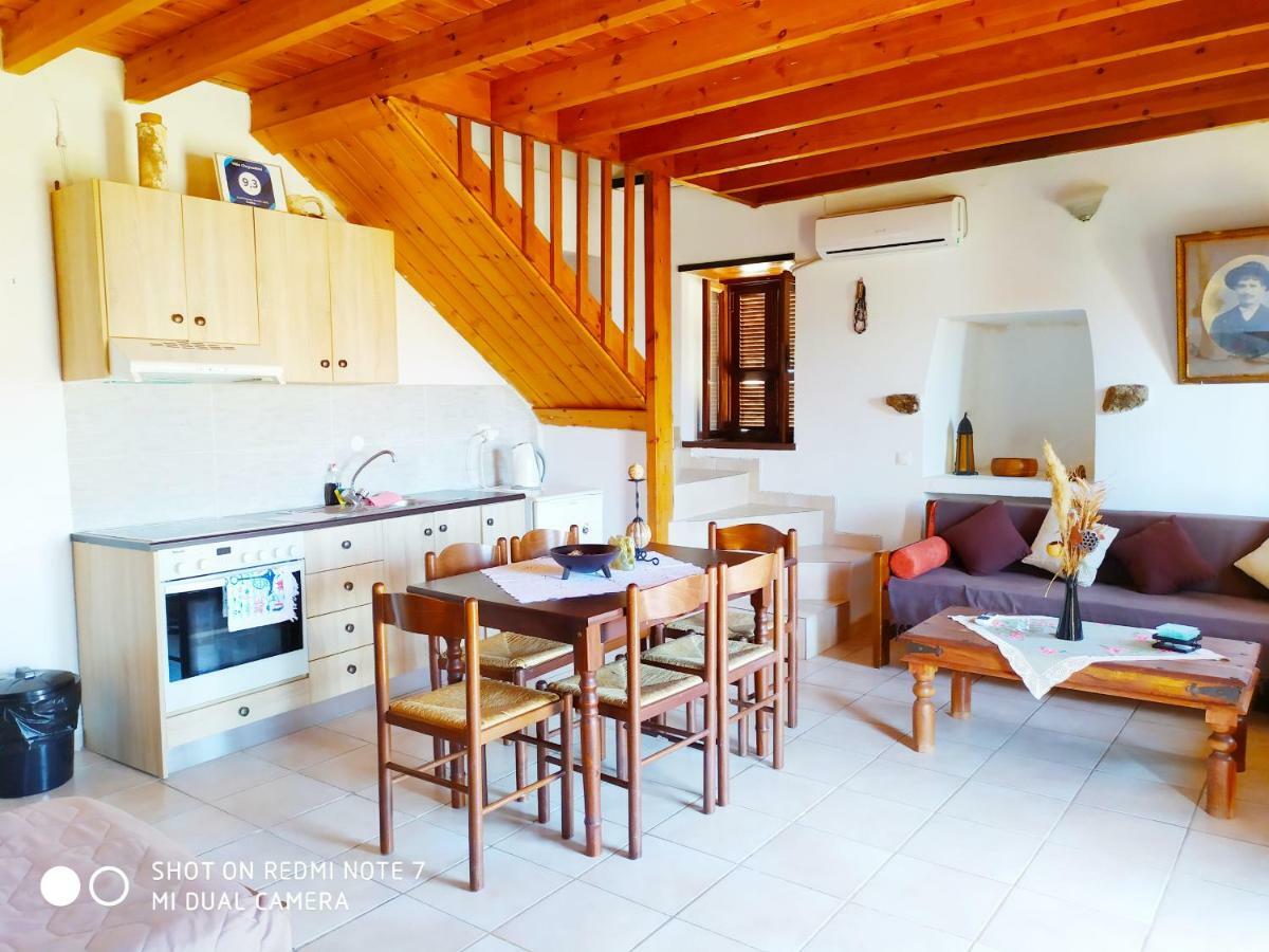 Villa Chrysodimi Chalki Town Екстер'єр фото