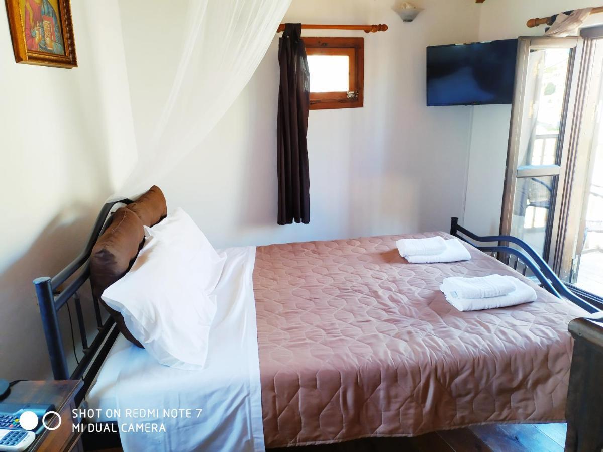 Villa Chrysodimi Chalki Town Екстер'єр фото